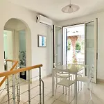 Indaco - - A Pochi Passi Dal Mare Tatil Evi